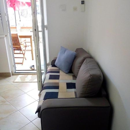 Apartman Leo Nečujam Zewnętrze zdjęcie
