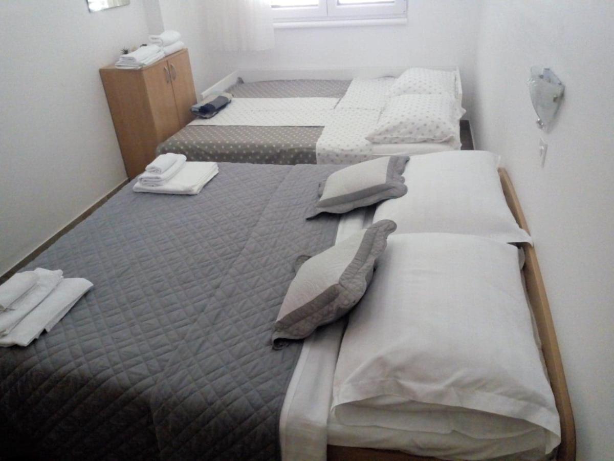 Apartman Leo Nečujam Zewnętrze zdjęcie